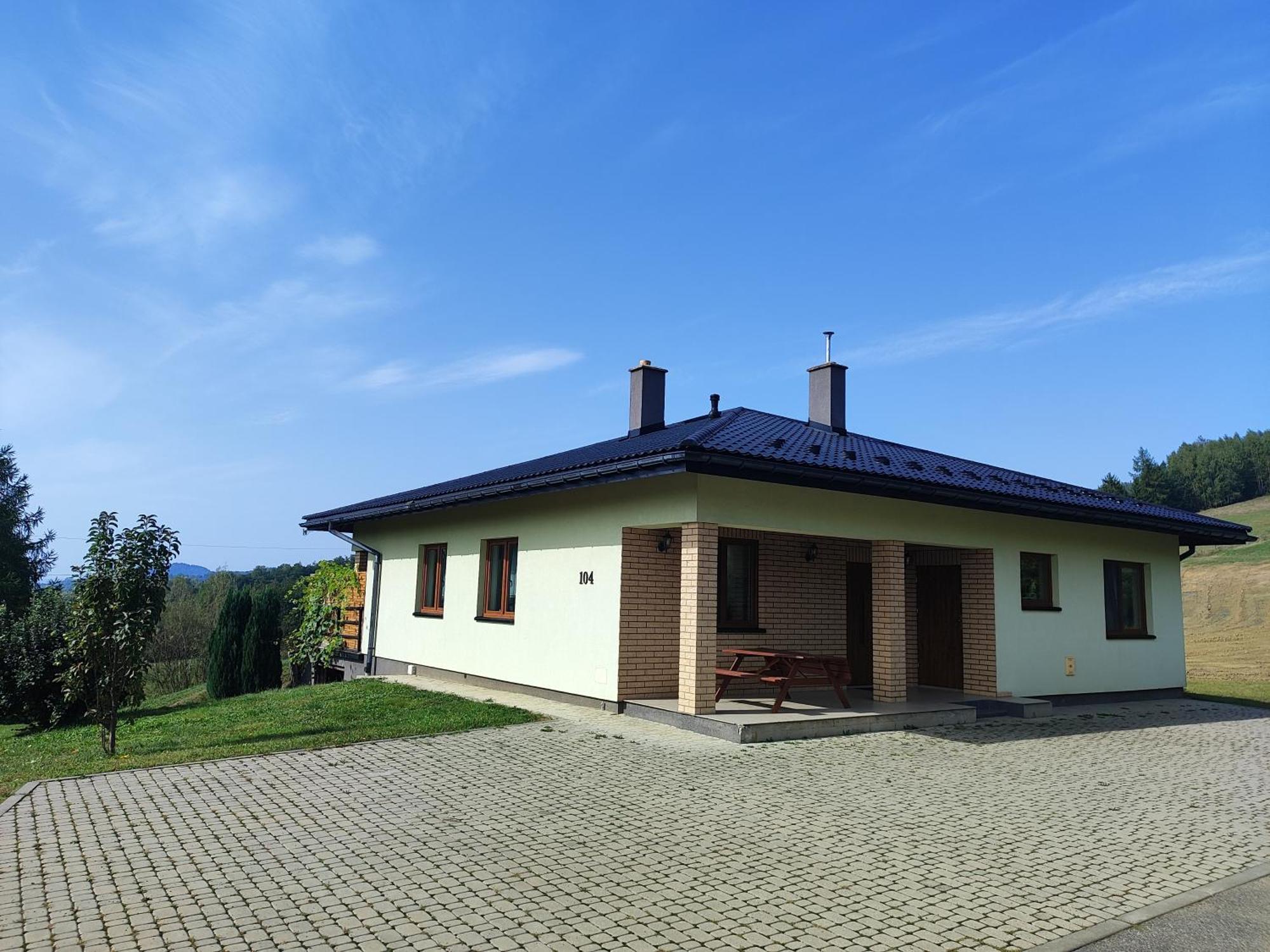 Dom Na Slonnym Villa Monasterzec ภายนอก รูปภาพ